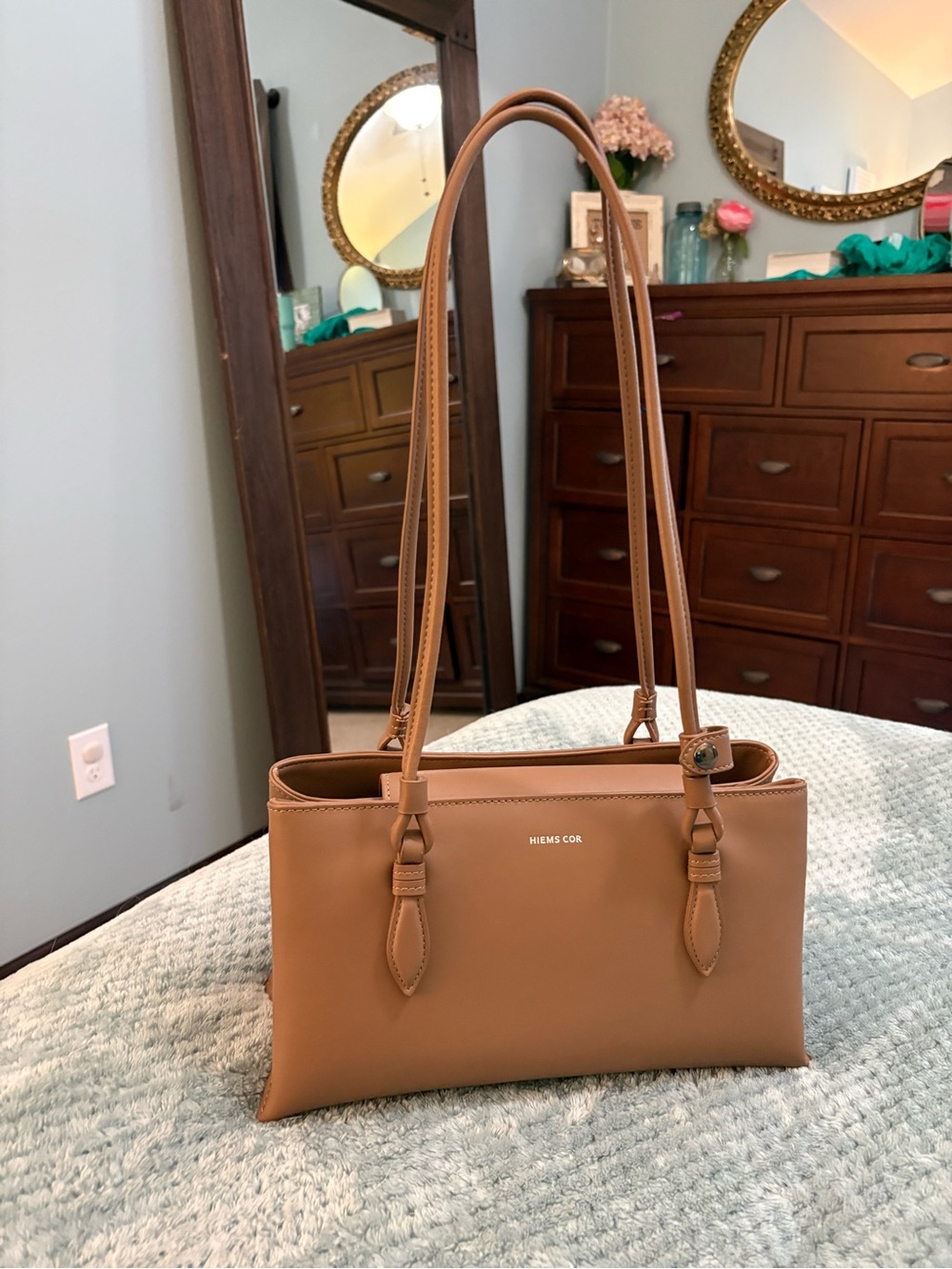 Hiems Cor Beige Leather Structured Shoulder Bag - Handcrafted in Korea